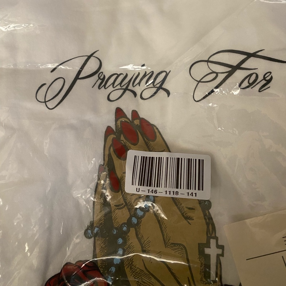 FOREVER 21 “PRAYING FOR MY HATERS” GRAPHIC TEE